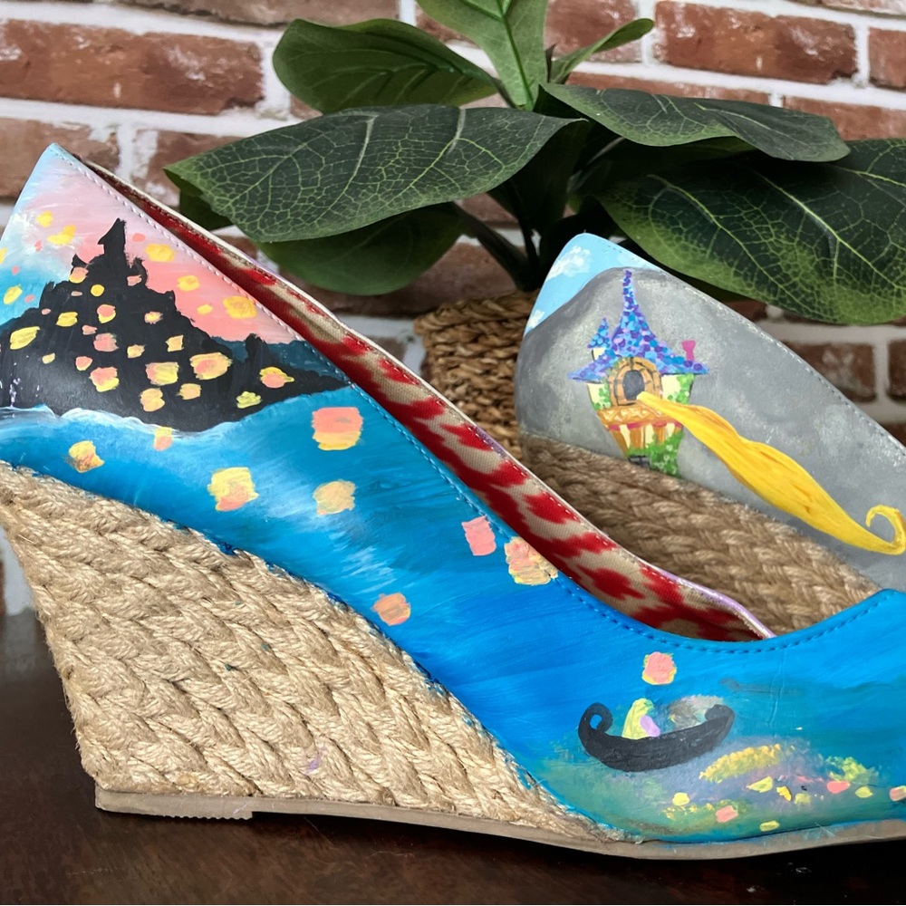 Disney Tangled Handpainted Wedge Heels Womens size 11